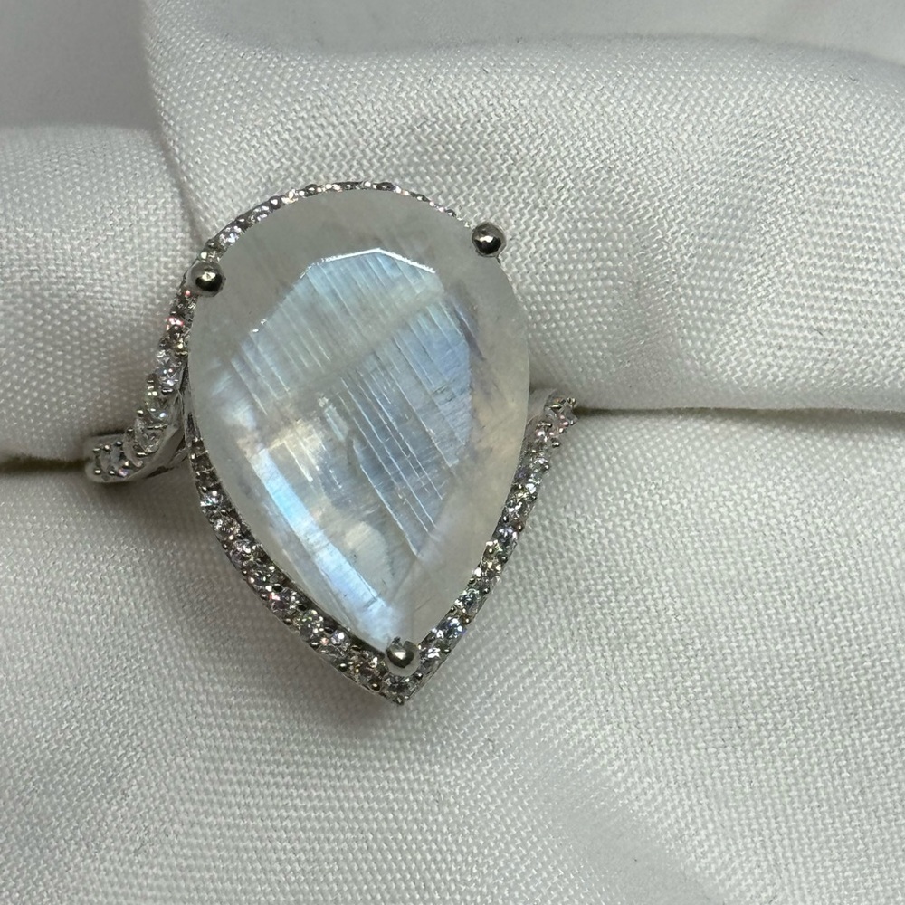 🌹Rainbow Moonstone with Zircon Ring